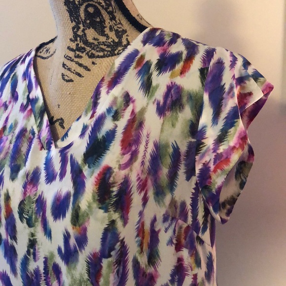 Cabi Top - Picture 2 of 8